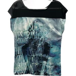 Express Graphic Cap Sleeve Tee in Black and Blue Summer Sun